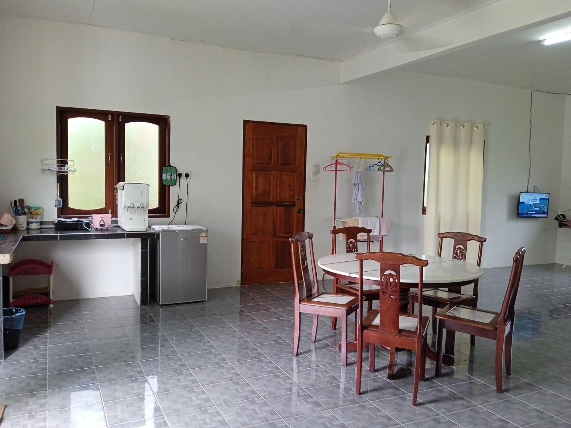 Homestay Idaman Di Kuala Terengganu Dengan 2 Bilik Aircond - Harga Utk 1 Rumah Exterior foto